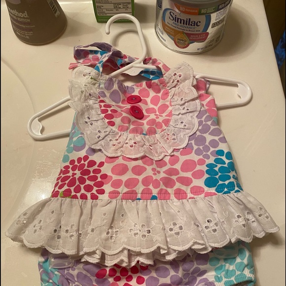 Eleanor Rose baby outfit - Picture 1 of 8